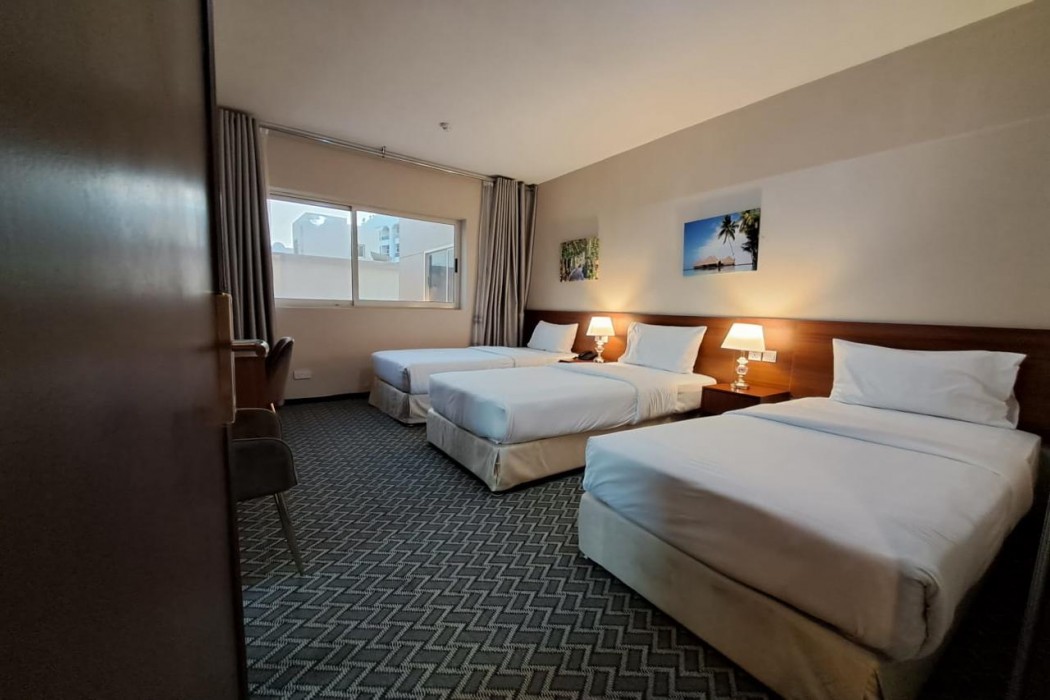 Three 888 Hotel 11/36