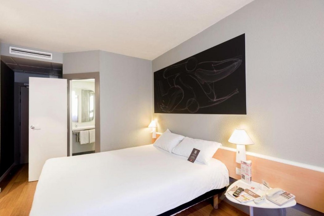 Ibis Granada Hotel 12/60