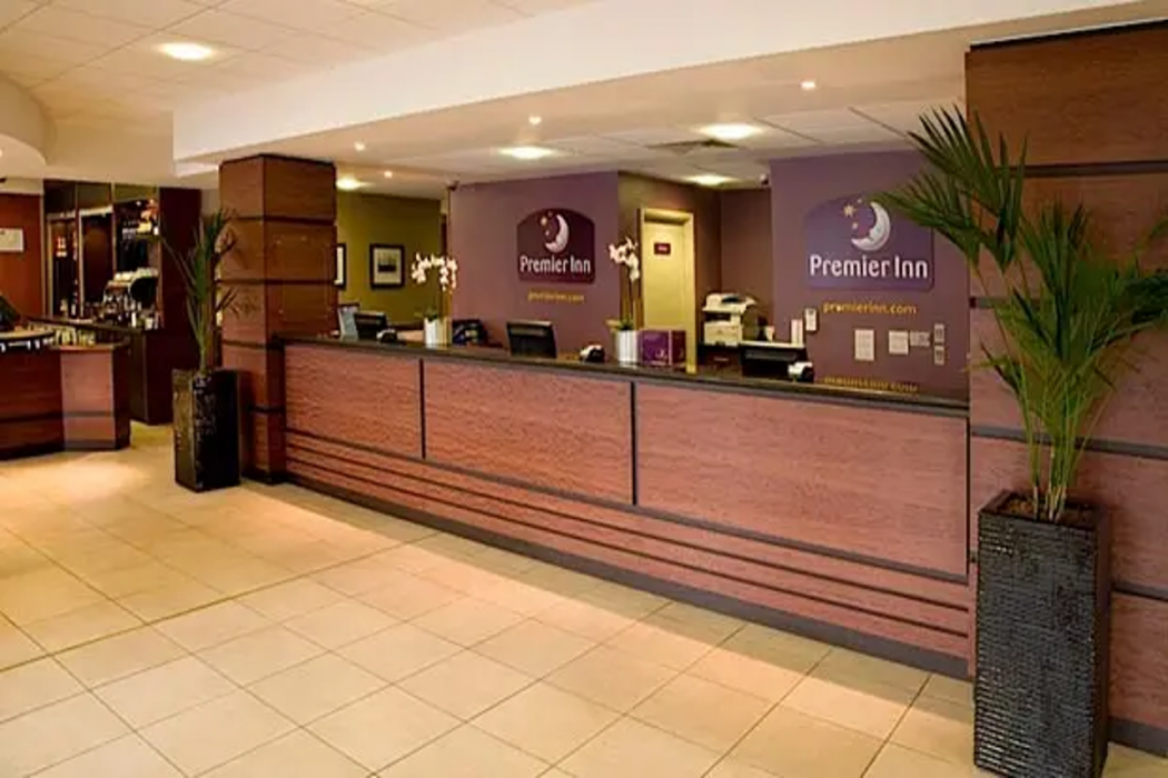 Lobby at Premier Inn London City - Tower Hill, LONDON