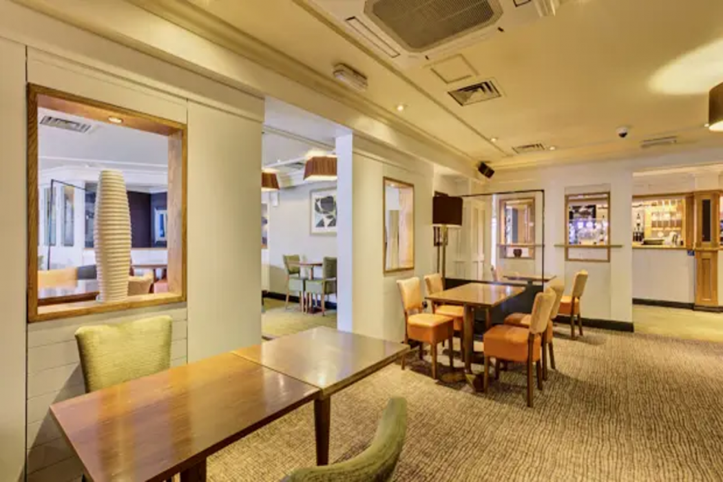 Premier Inn London Putney Bridge 21/30