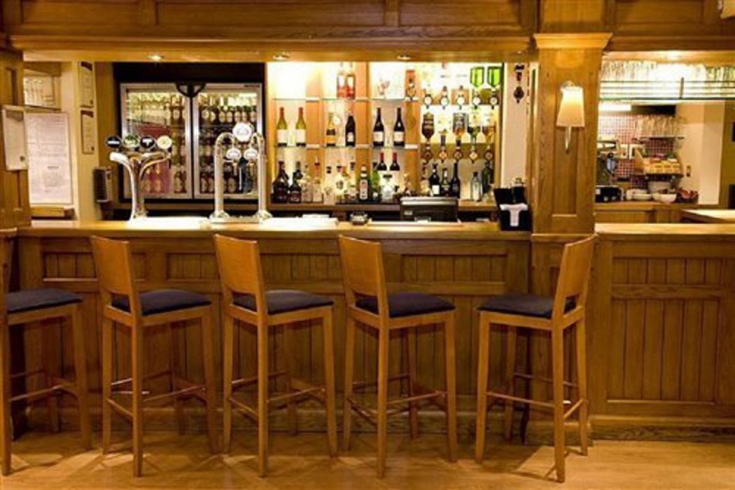 Premier Inn London Putney Bridge 23/30
