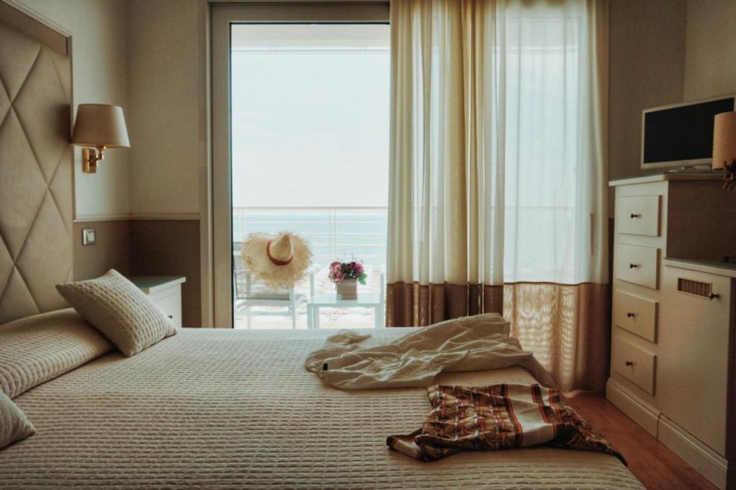 Le Soleil Hotel 12/60