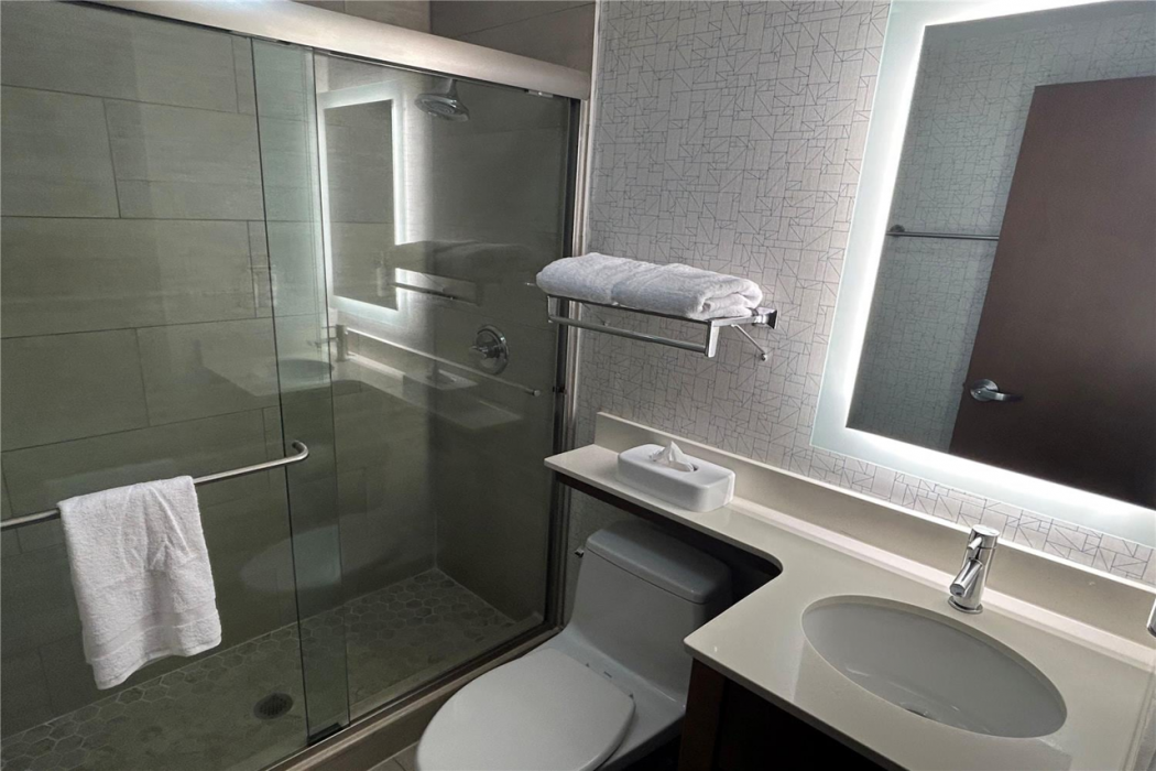 Best Western Roslyn-Long Island Hotel 8/17