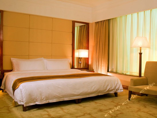 Hotel Fisher 10/23