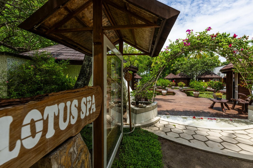Nika Island Resort & Spa, Maldives 34/67