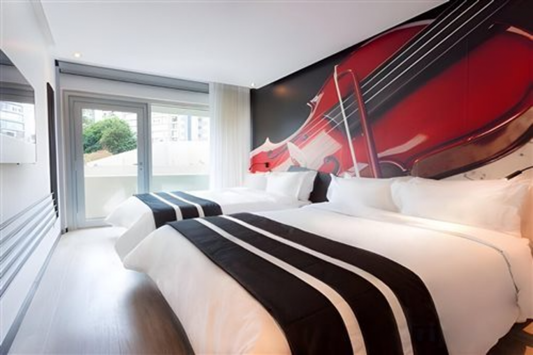 Room at Hf Fenix Music, LISBON