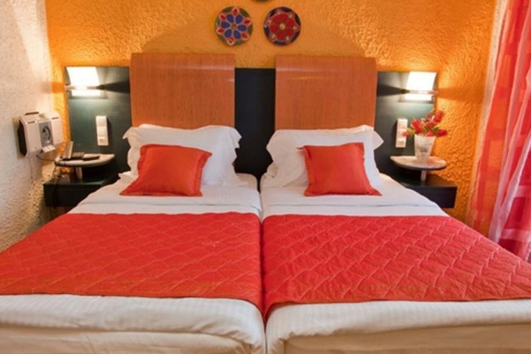 Thymis Home - Adults Only 13/33