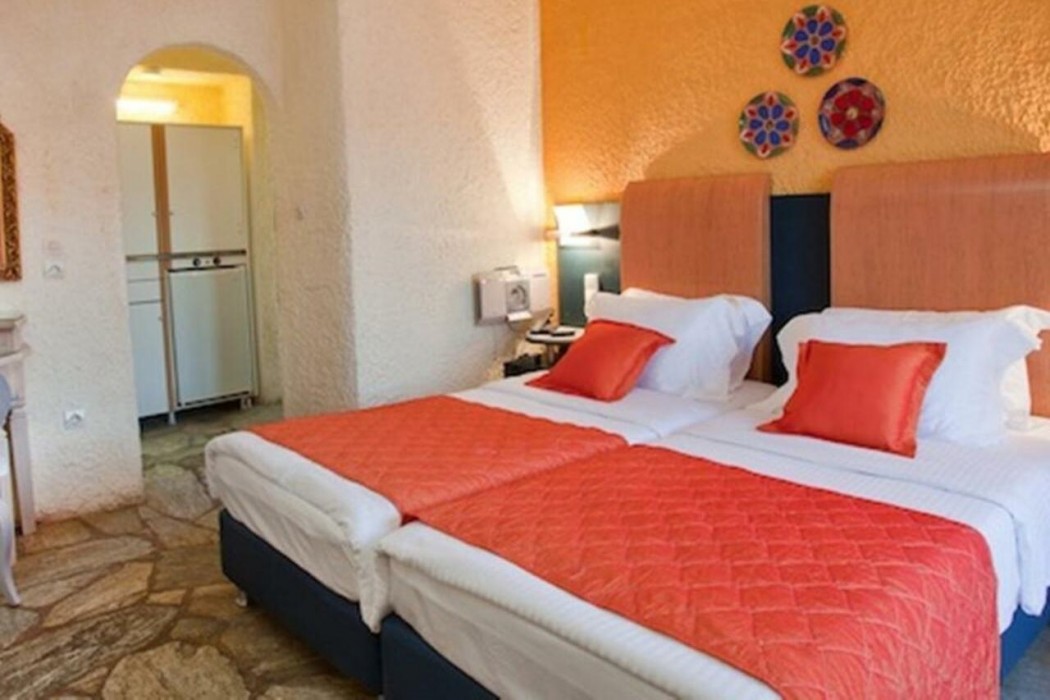 Thymis Home - Adults Only 15/33