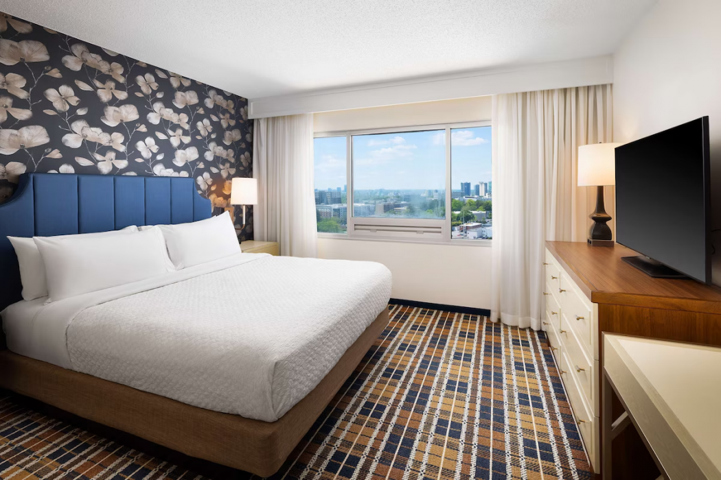 Embassy Suites Atlanta Buckhead 10/56