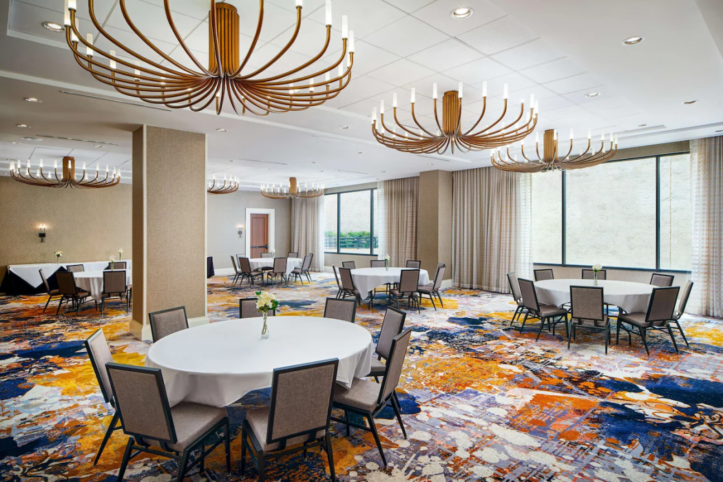 Embassy Suites Atlanta Buckhead 19/56
