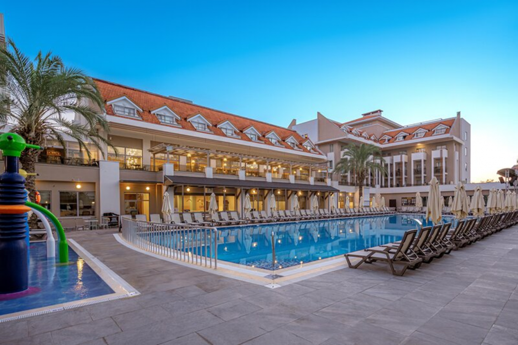 Side Story Resort & Spa 1/53