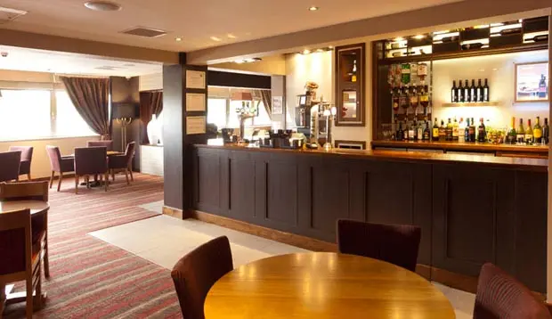 Premier Inn London Hanger Lane 17/34