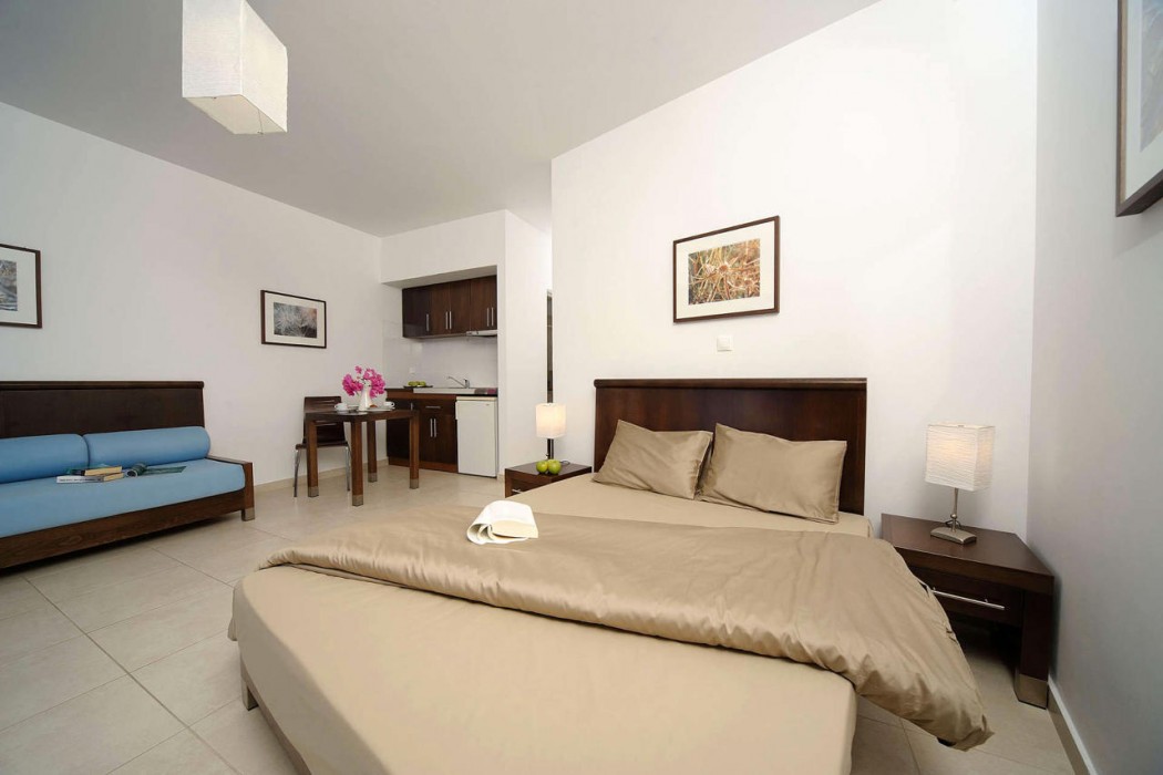 Glaros Hotel 17/63