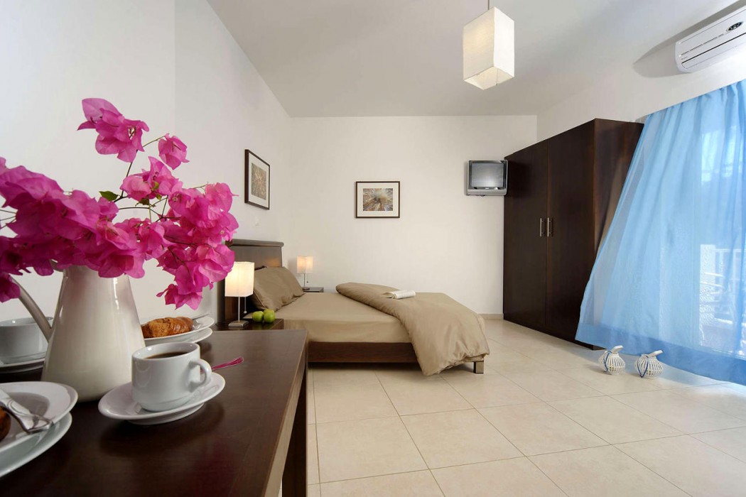Glaros Hotel 21/63