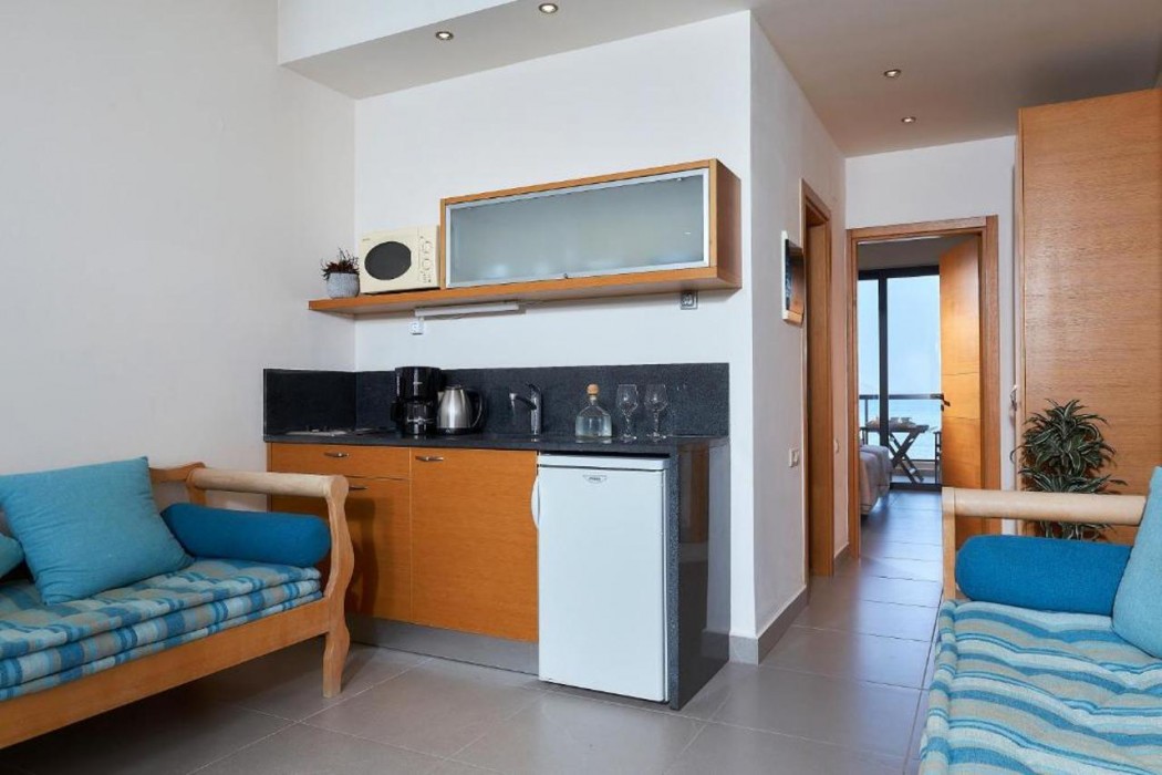 Creteco Hotel & Suites 16/72