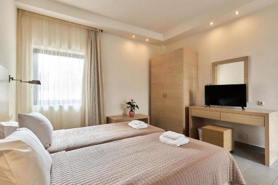 Creteco Hotel & Suites 24/72