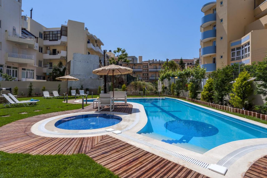 Leonidas Hotel & Apartments 44/63
