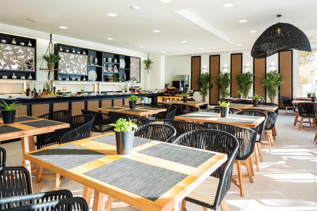 Nostos Beach Boutique Hotel 63/73