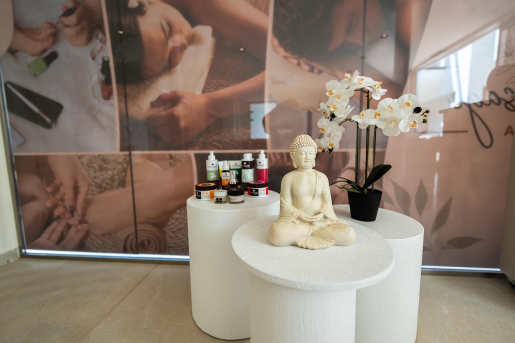 Nostos Beach Boutique Hotel 33/73