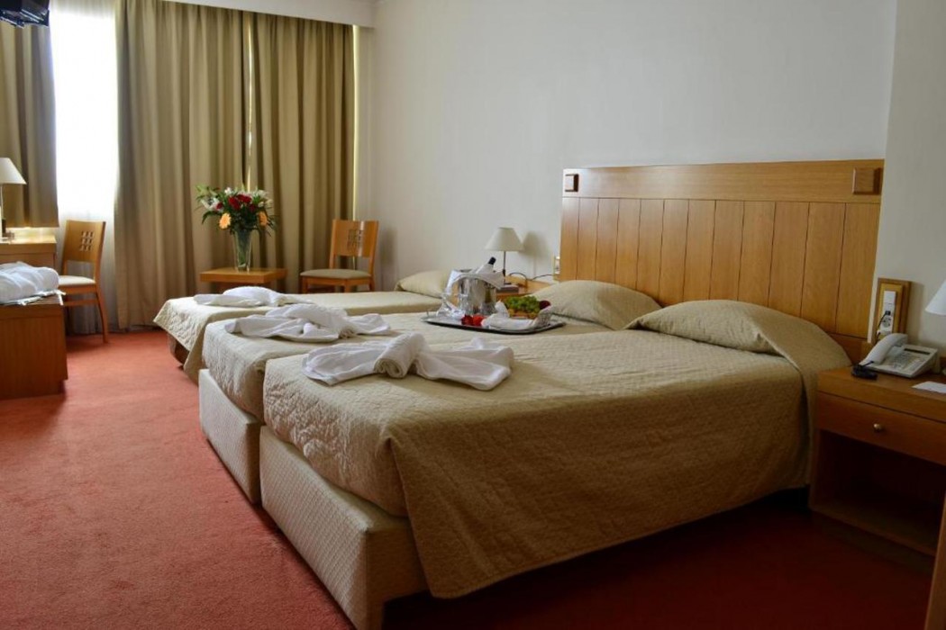 Ilissos Hotel 10/26