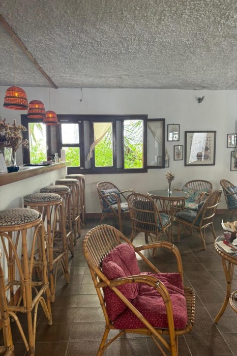 Avra Pension 10/11