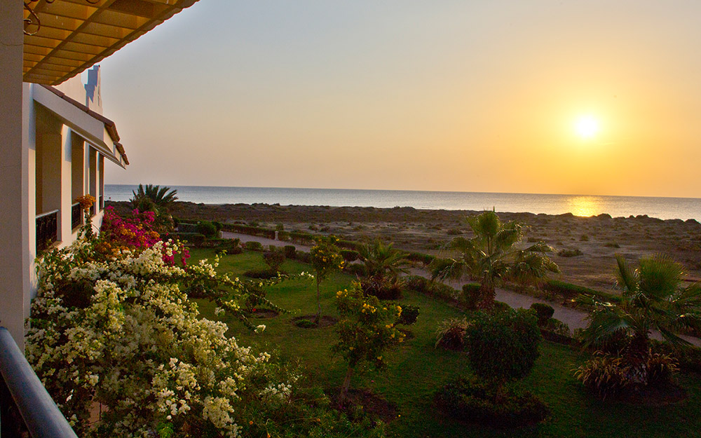 Lahami Bay Beach Resort And Gardens 8/79