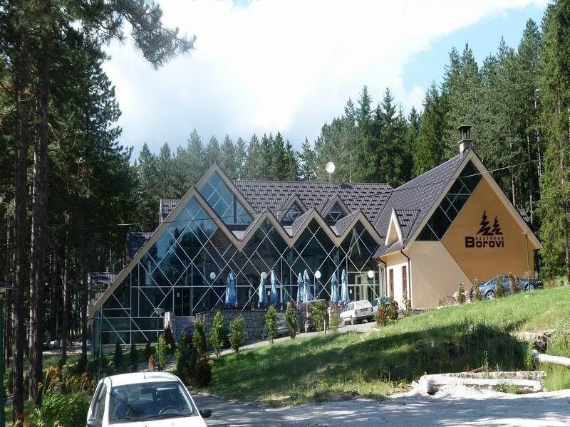 Borici Hotel-sjenica 17/54
