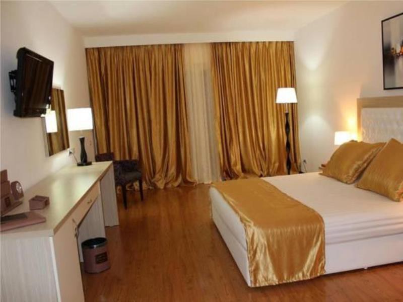 Bleart Hotel 16/92