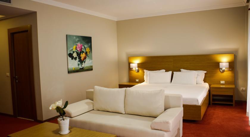 JAROAL HOTEL 15/64