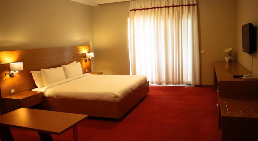 JAROAL HOTEL 17/64