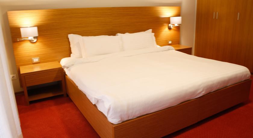 JAROAL HOTEL 20/64