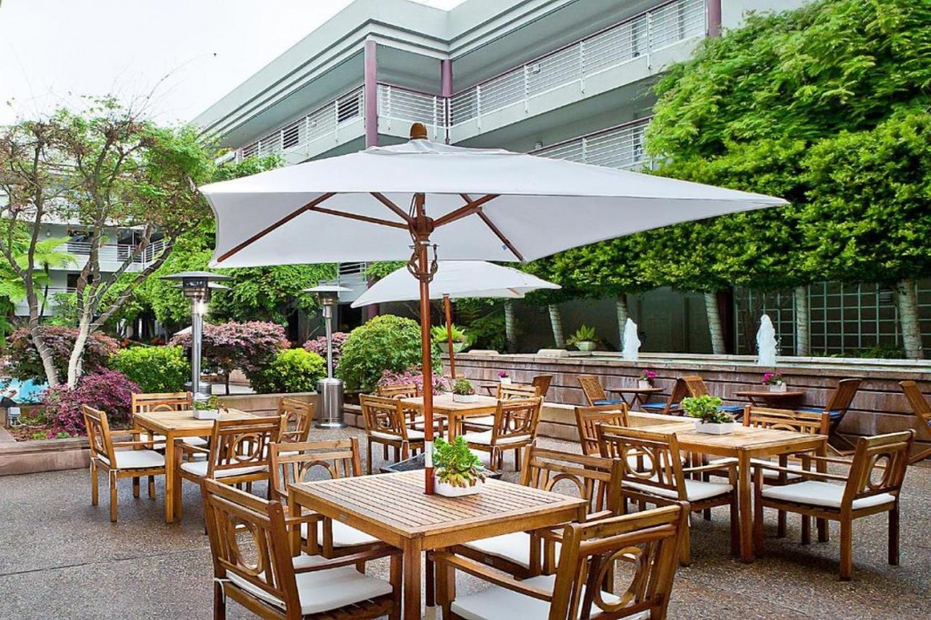 Cupertino Hotel 43/54