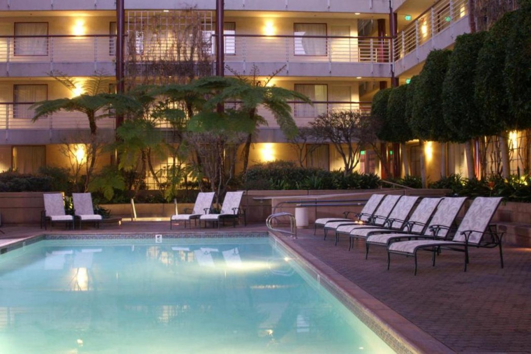 Cupertino Hotel 29/54