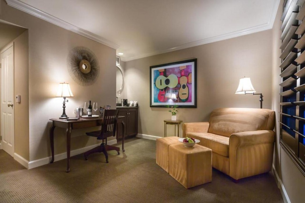 Cupertino Hotel 14/54