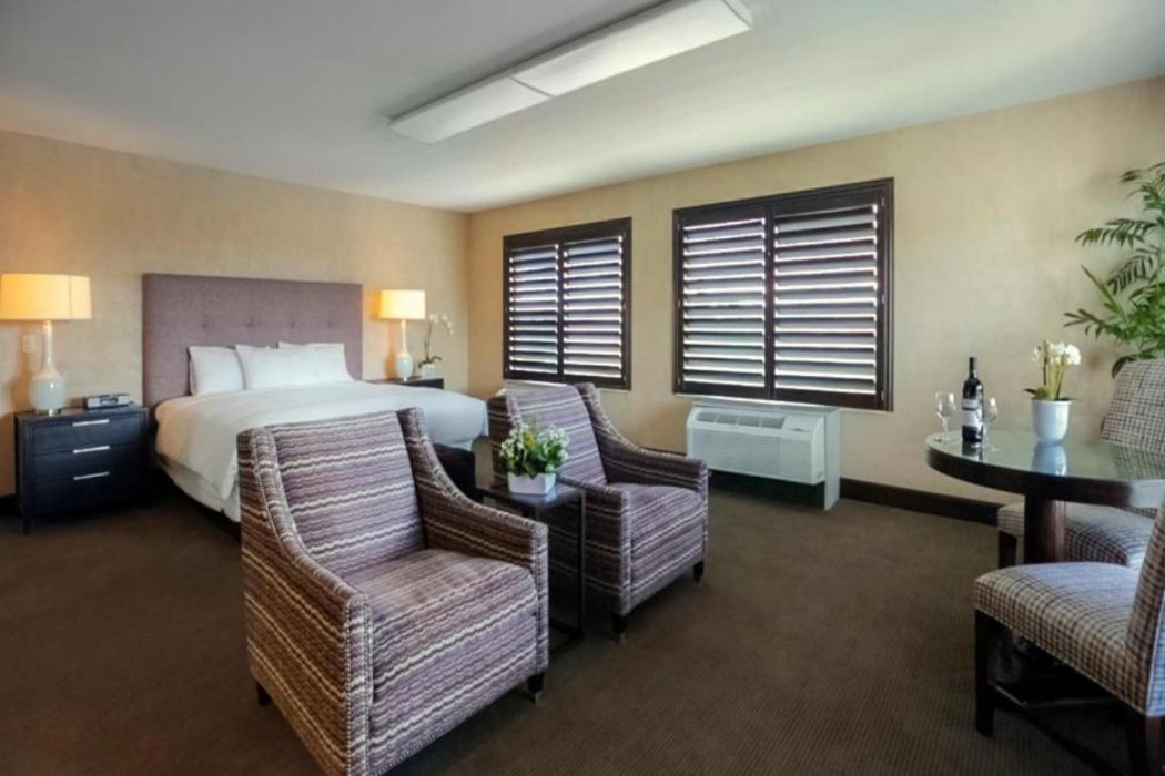 Cupertino Hotel 19/54
