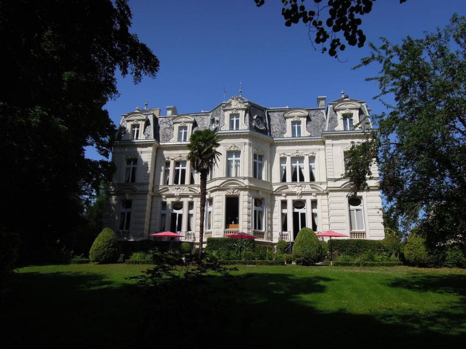 Chateau de Verrieres 2/52