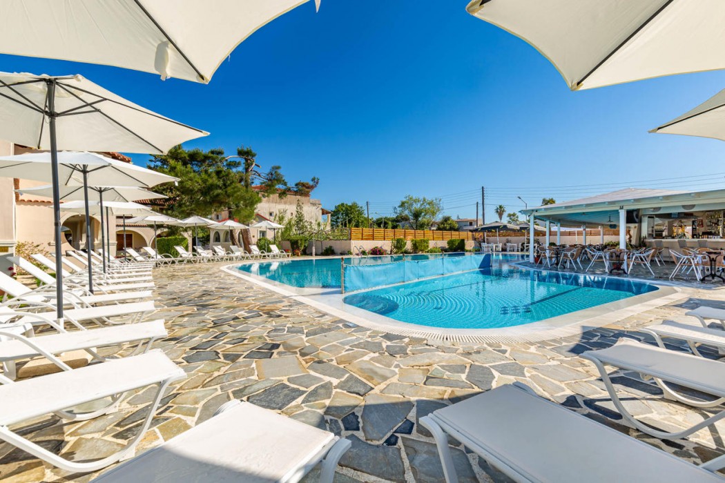 Kamari Corfu Hotel & Apartments 31/42