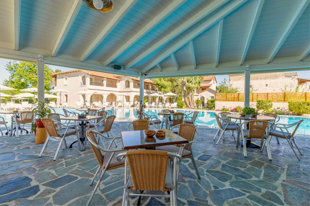 Kamari Corfu Hotel & Apartments 24/42