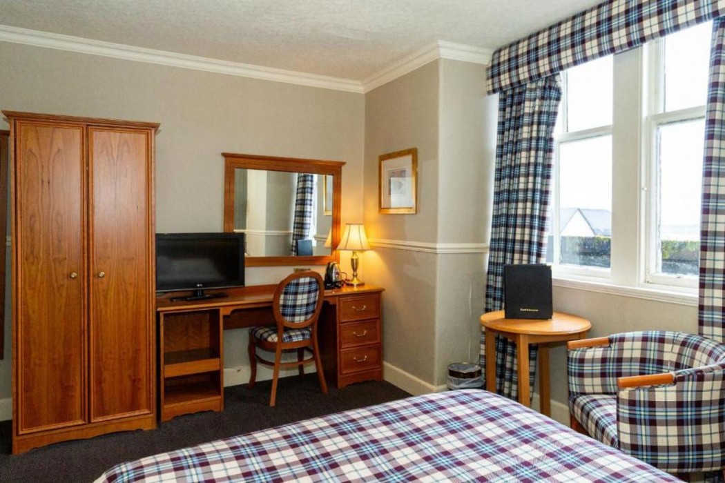 Royal Hotel Oban 20/50