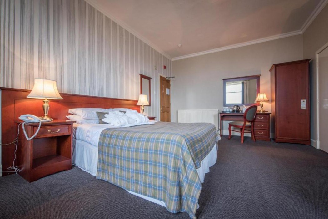 Royal Hotel Oban 15/50