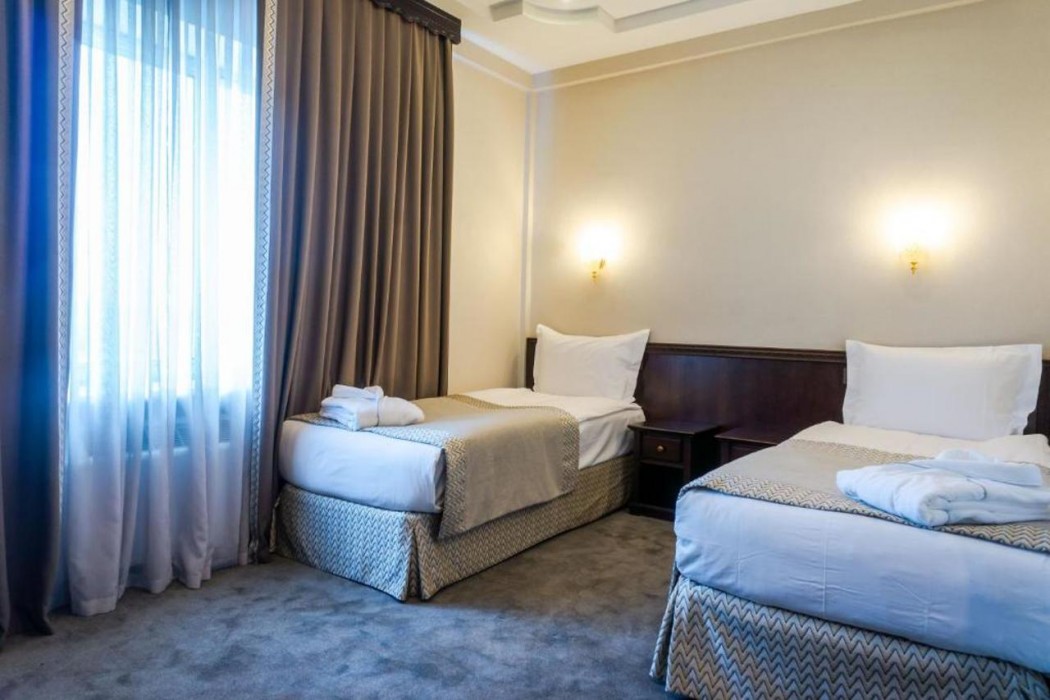 Royal Palace Hotel 10/31