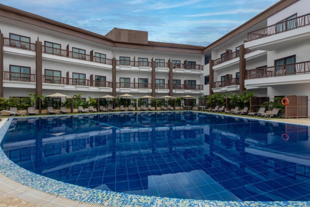 Grand Sirenis Karmairi 28/65