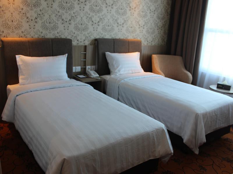 HOTEL REMCY PANAKKUKANG MAKASSAR 16/58