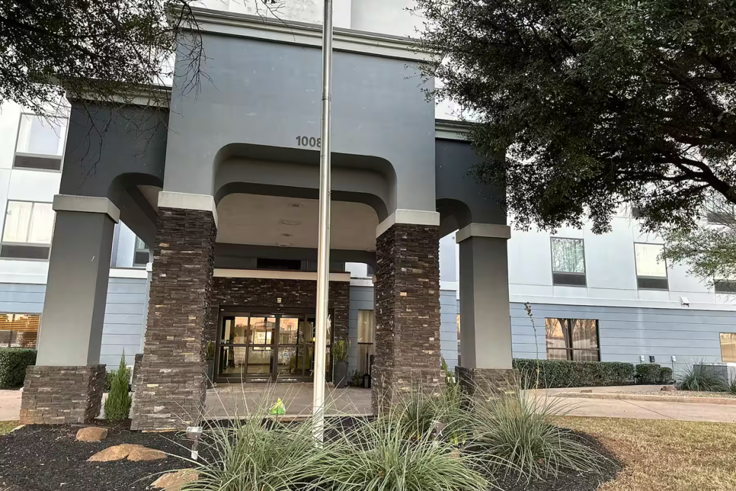 Ramada by Wyndham Burkburnett / Wichita Falls — 2
