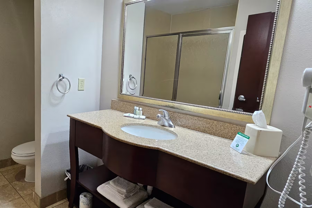 Ramada by Wyndham Burkburnett / Wichita Falls 20/65