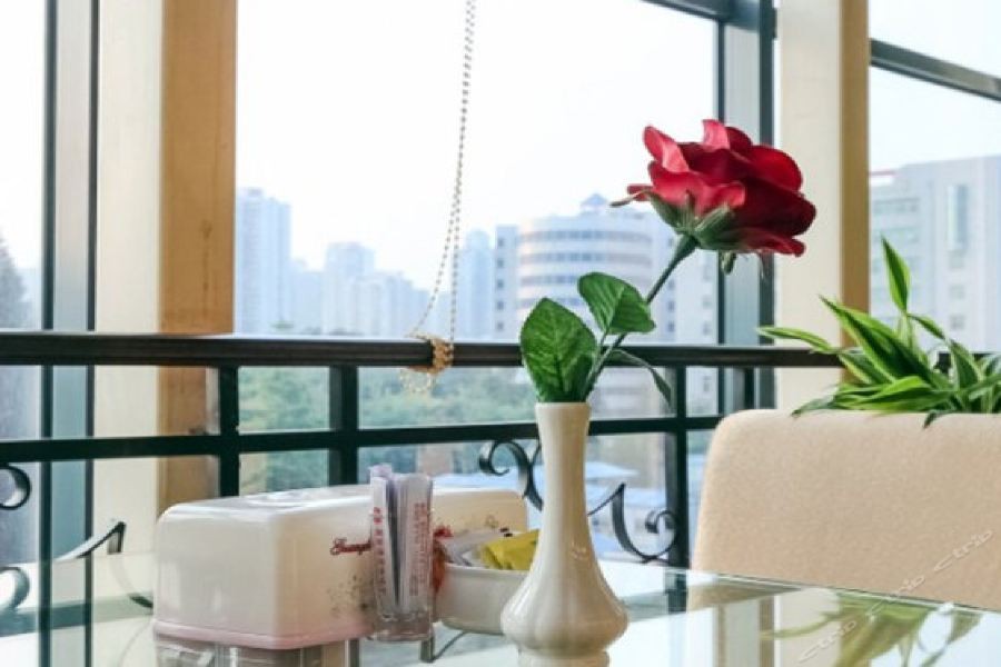 LIYUAN HOTEL 32/63