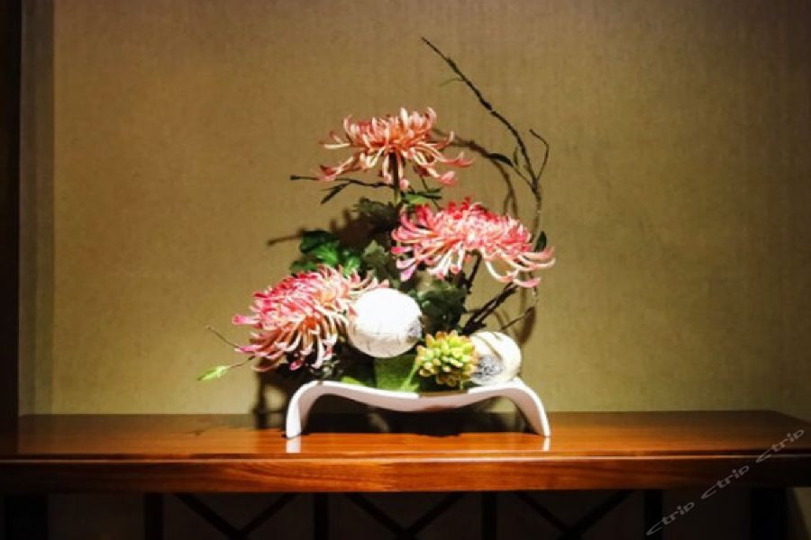 LIYUAN HOTEL 23/63