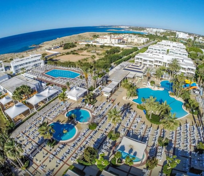 SUNWING SANDY BAY BEACH 1/21