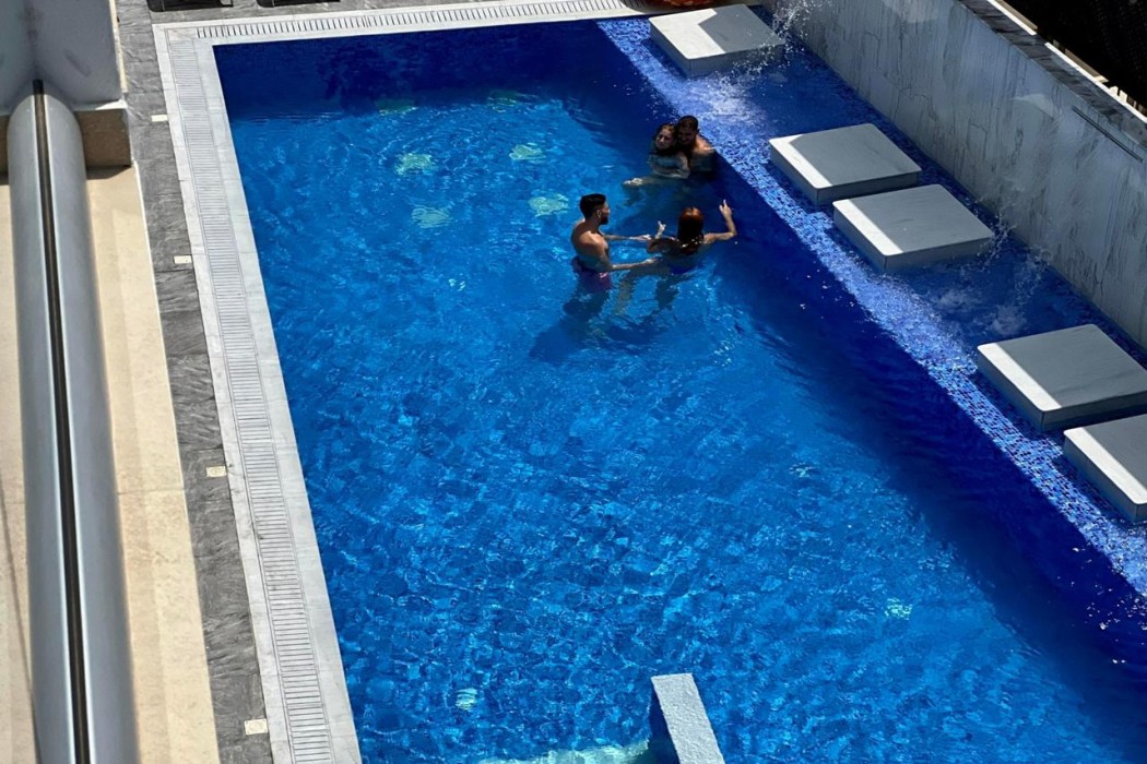 Sunny Blue Hotel 98/131