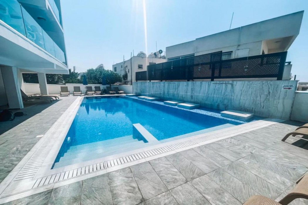 Sunny Blue Hotel 97/131